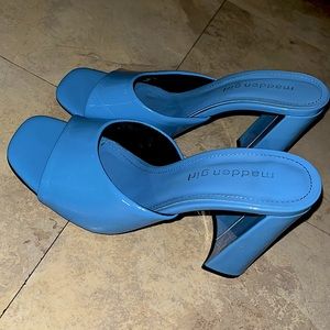 Steve Madden Icy blue heels 👠